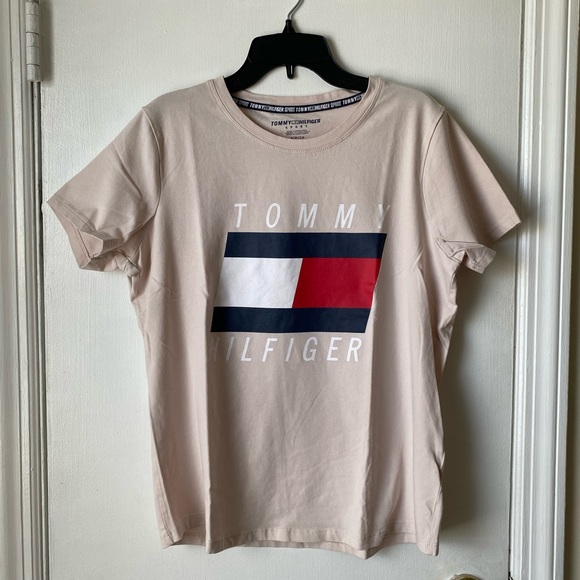 Two Tommy Hilfiger Women Shirts - Picture 6 of 9